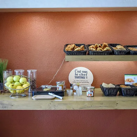 Ibis Budget Nimes 2*