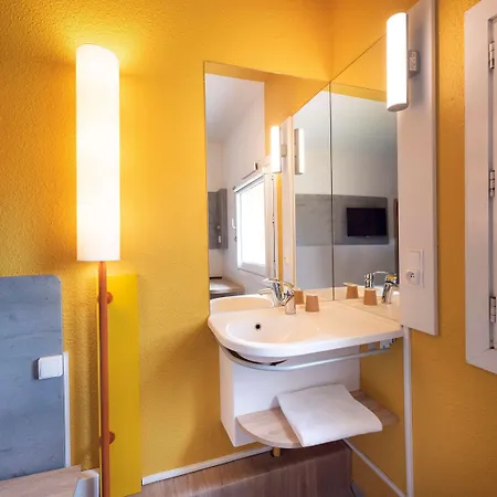 B&B Hotel Nimes Caissargues Hotel
